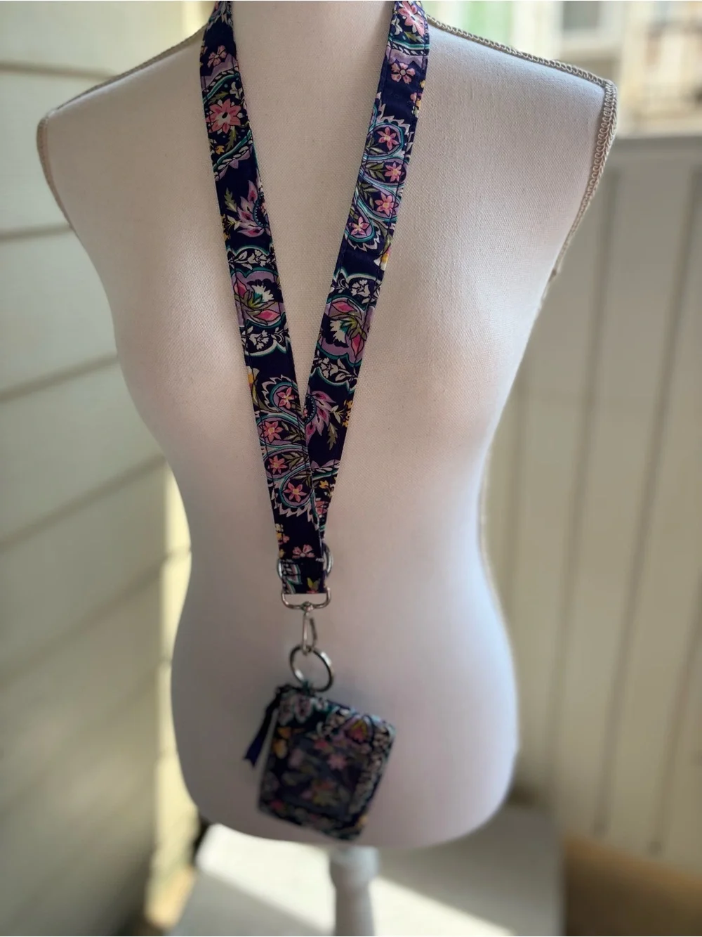 Vera Bradley Twilight Paisley Quilted Zip ID Case Wallet and Lanyard Set - NWOT